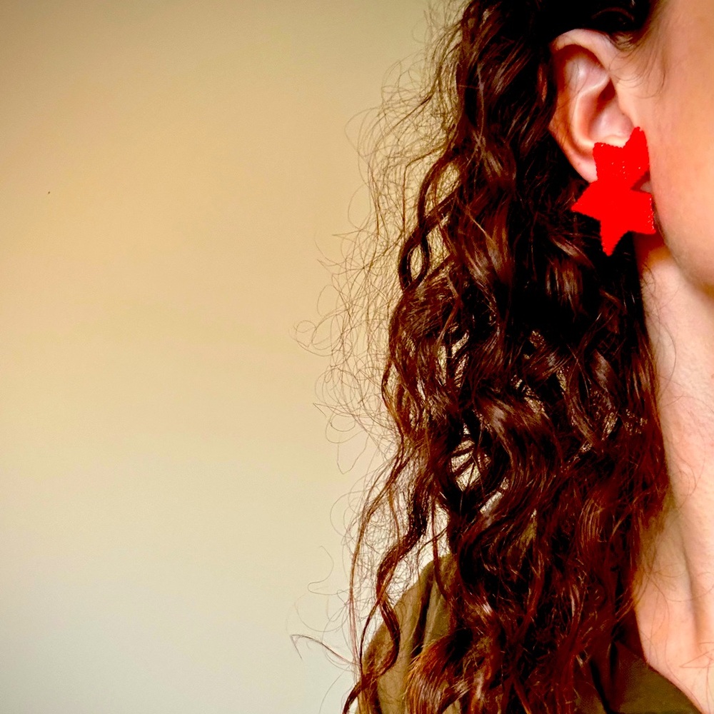 Fiery red statement earrings from Japanese Miyuki beads.